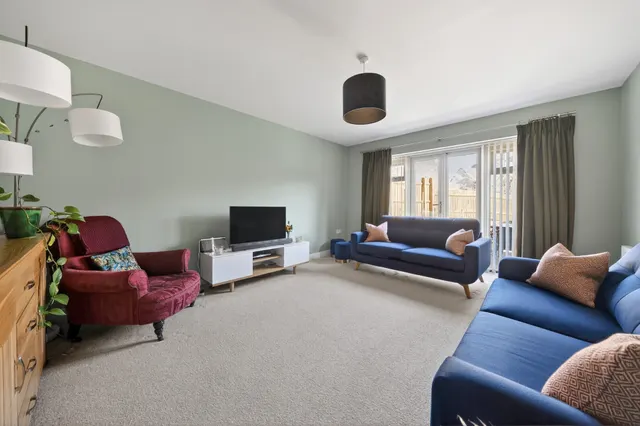 Photo 3 — Honeybone Close, Fairford, GL7