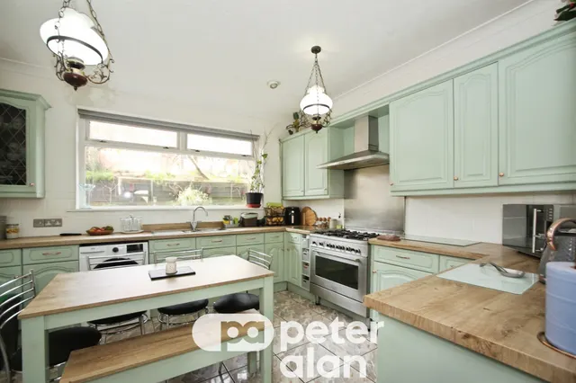 Chepstow Road, Newport, NP19, photo 3