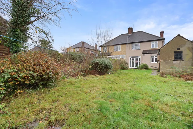 Imperial Drive, Harrow, HA2, photo 3