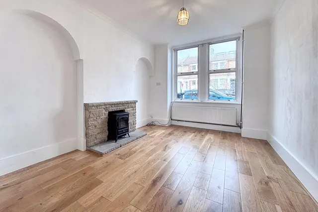 Photo 2 — Sandgate Road, Brighton BN1 6JQ