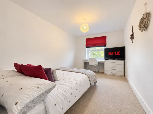Charlotte Way, Netherton, PE3, photo 2