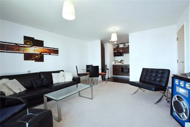 Roseberry Place, London, E8, photo 2