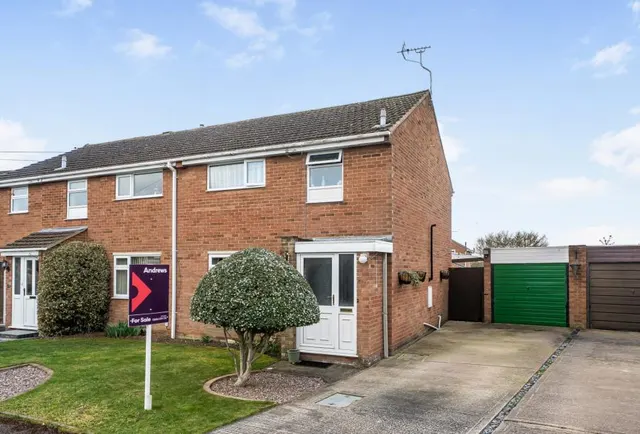 Plantation Crescent, Bredon, GL20, photo 2