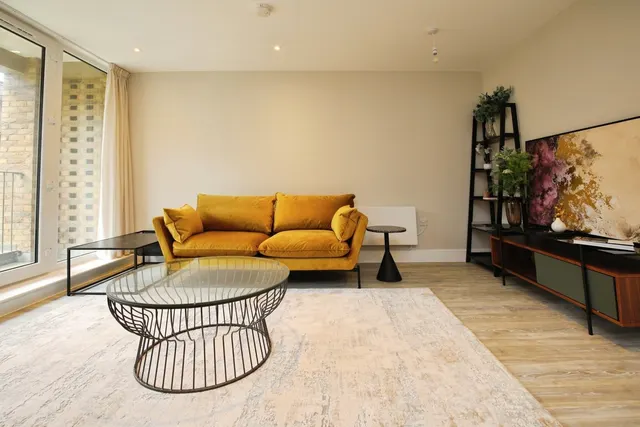 Kings Road, Newbury, RG14, photo 3
