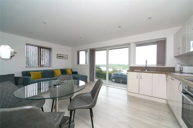 Helen Terrace, Y Felinheli, LL56, photo 2