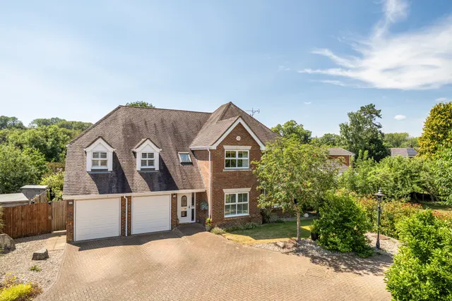 Greenacres Drive, Winchester, SO21, photo 1
