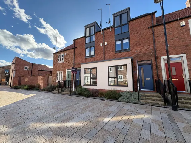 Scotts Square, Hull, HU1, photo 1