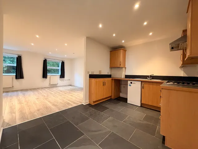 Loughborough Road, West Bridgford, NG2, photo 3