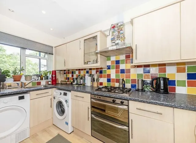 Photo 3 — St. Albans Villas, Dartmouth Park, NW5