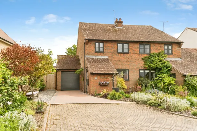 Malthouse Close, Ashbury, SN6, photo 1
