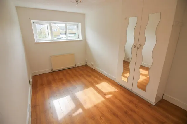 Church Leys, Harlow, CM18, photo 3