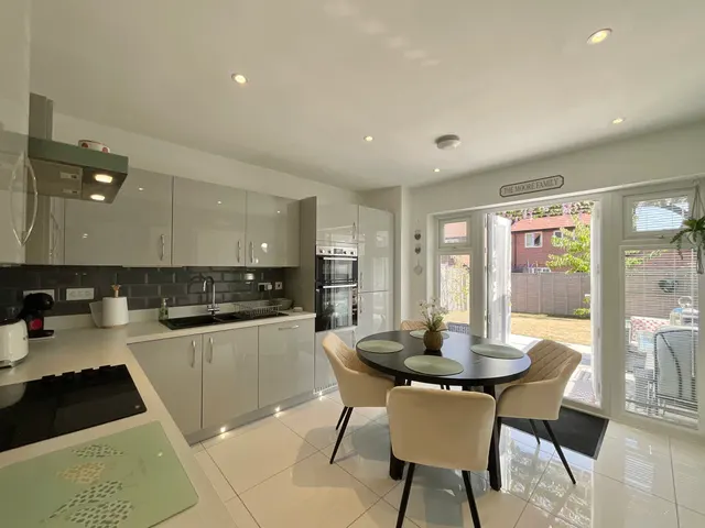 Cygnet Drive, Wistaston, CW2, photo 2