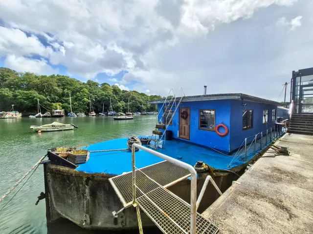 Jubilee Wharf, TR10, photo 1