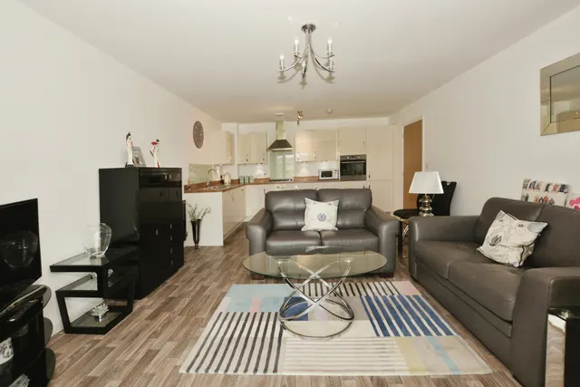14 Nickolls Road, Hythe, photo 1