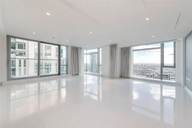 Pan Peninsula Square, London, E14, photo 3