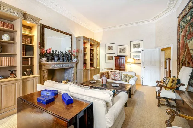 Photo 3 — Cadogan Square, Knightsbridge, London, SW1X 0EA