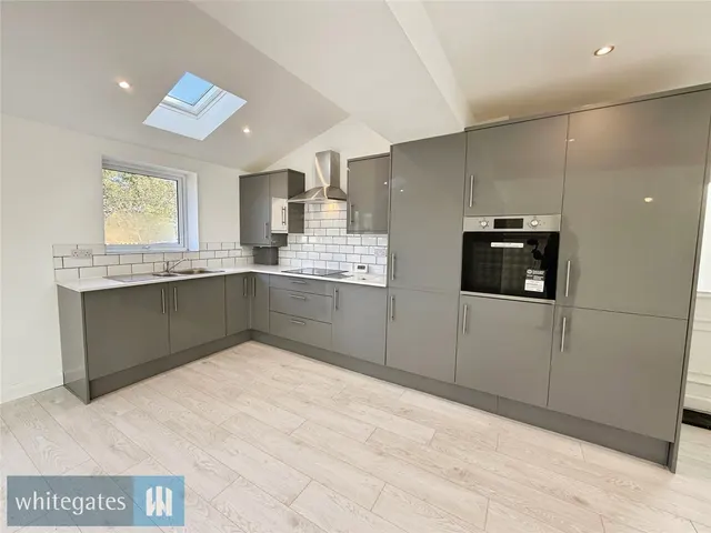 Windsor Avenue, Darton, S75, photo 2