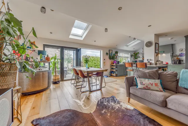 3 bedroom house, Field Close, Melton Mowbray, LE13