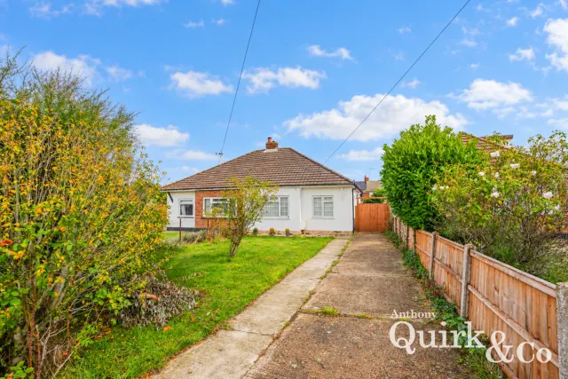 Bradley Close, Benfleet, SS7, photo 1