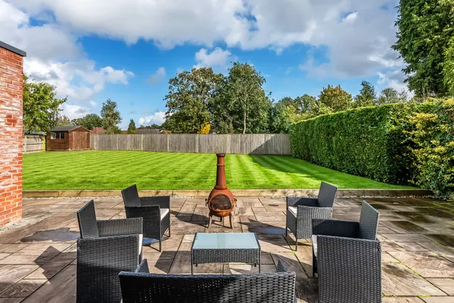 Woodroyd Avenue, Horley, RH6, photo 3