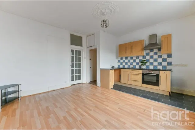 2 bedroom flat, Ridsdale Road, London, SE20