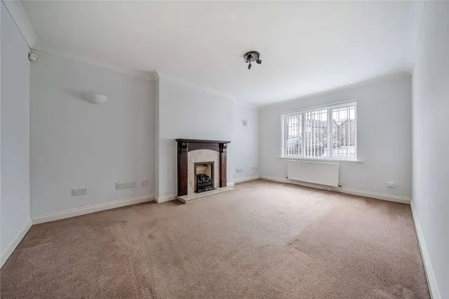 Photo 2 — Bankside, Dunton Green, Sevenoaks, Kent, TN13 2UA