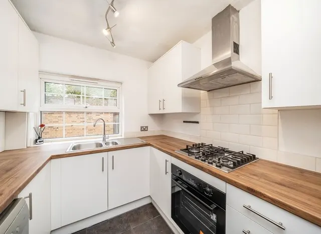 Photo 3 — Ashbourne Terrace, Wimbledon, SW19