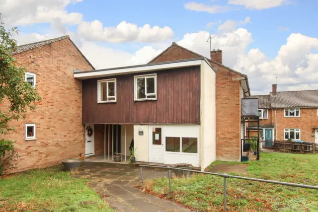 Springfield Road, Hemel Hempstead, Hertfordshire, HP2 5EJ, photo 1