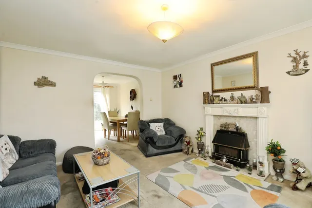 Photo 2 — Beltony Drive, CREWE, Cheshire, CW1