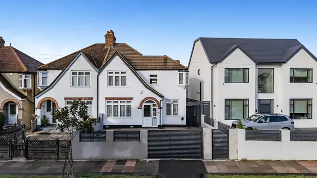 Beckenham, BR3 3HH, photo 1