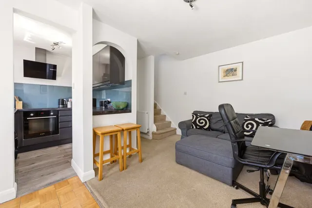 Mercers Row, St. Albans, AL1, photo 2