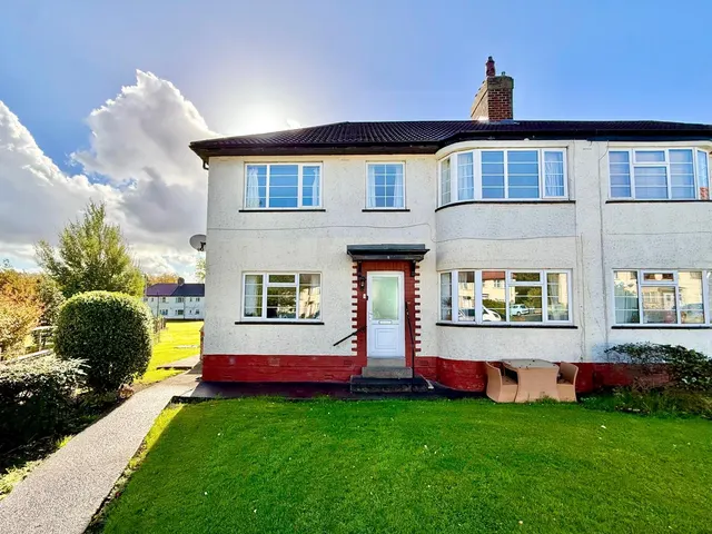 Redesdale Gardens, Adel, LS16, photo 1