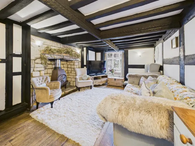 Hucclecote Road, Gloucester, photo 3