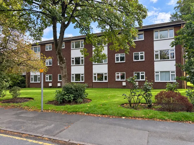 Rookfield Avenue, Sale, photo 1