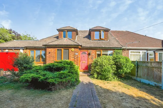 Bourne Grove, Sittingbourne, Kent, ME10, photo 1
