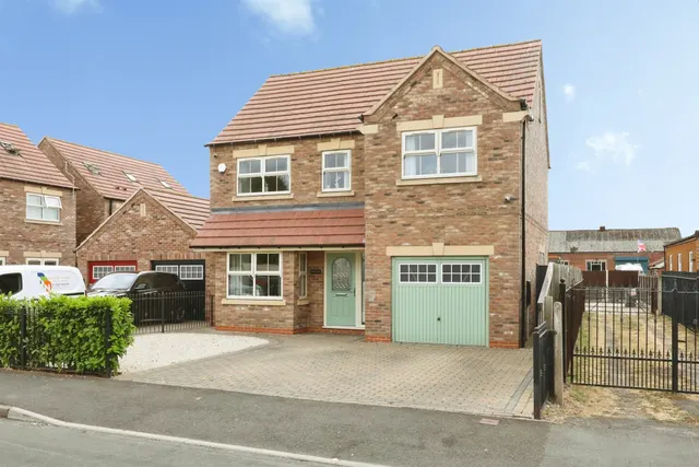 Greens Road, Dunsville, DN7, photo 1