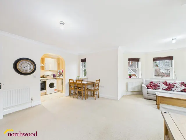 Dashwood Road, Banbury, OX16, photo 3