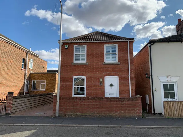 Albert Street, Spalding, PE11, photo 1