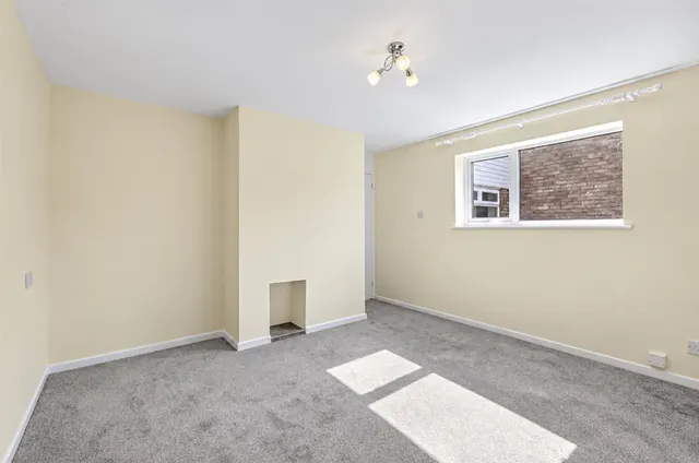 Ulldale Court, Chilwell, NG9, photo 2