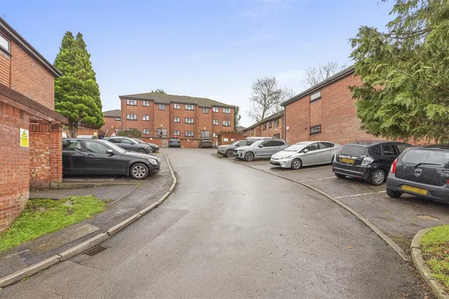 Kaybridge Close, High Wycombe, HP13, photo 2