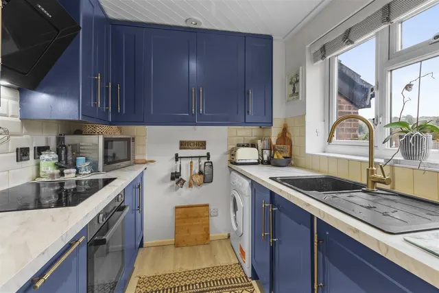 Kaybridge Close, High Wycombe, HP13, photo 3