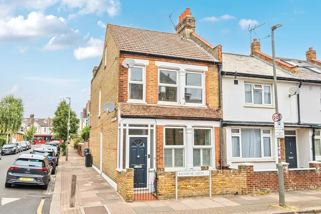 2 bedroom flat — Balvernie Grove, Southfields, London, SW18