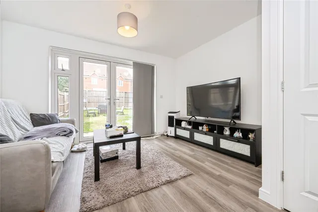 Photo 3 — Benson Close, Shortstown, Bedford, Bedfordshire, MK42