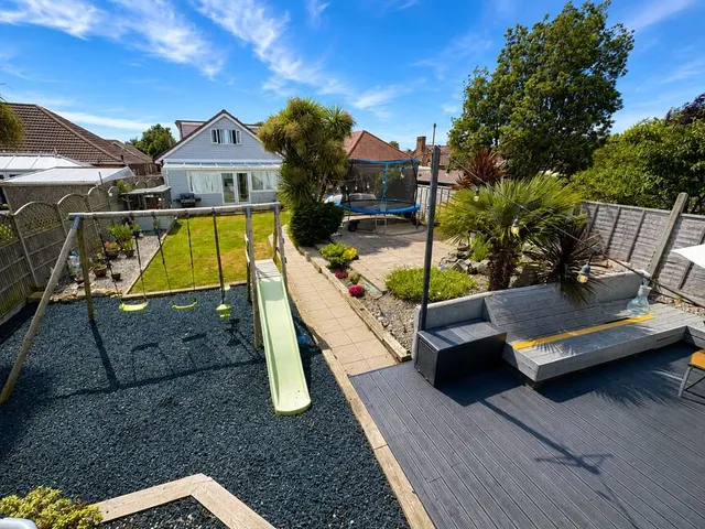 Photo 3 — Perth Road, Gosport, Hampshire, PO13