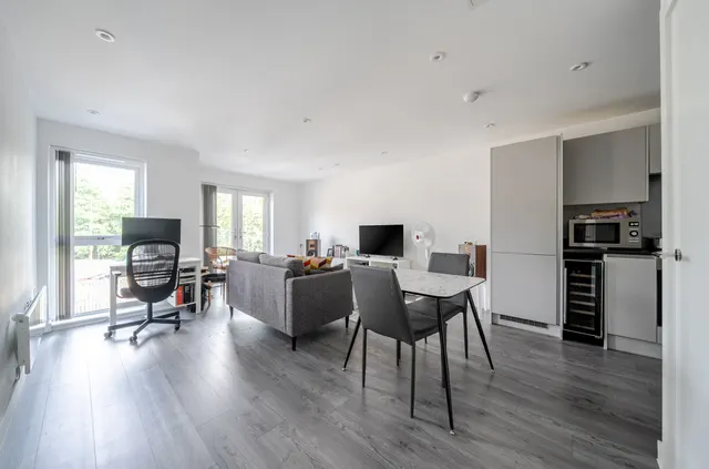 Willow Road, Burley, LS4, photo 2