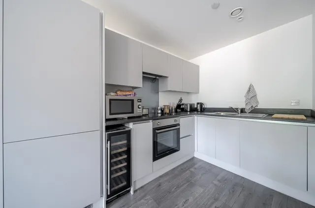 Willow Road, Burley, LS4, photo 3