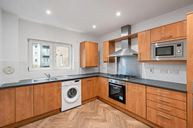 Hawk Brae, Livingston, EH54, photo 2