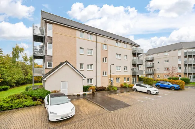 Hawk Brae, Livingston, EH54, photo 1