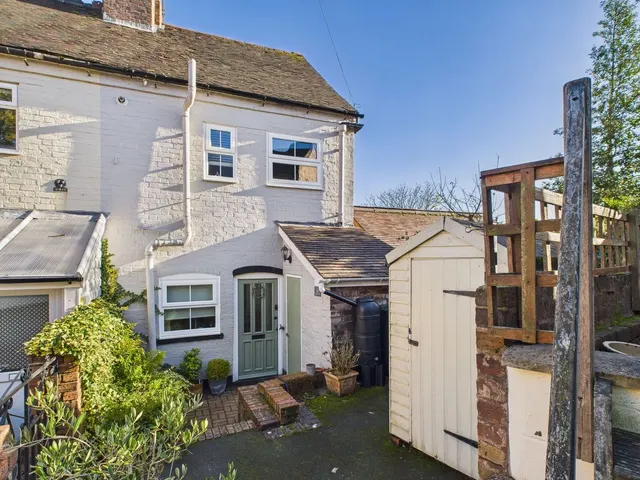 Shropshire, Broseley TF12 5HS, photo 1
