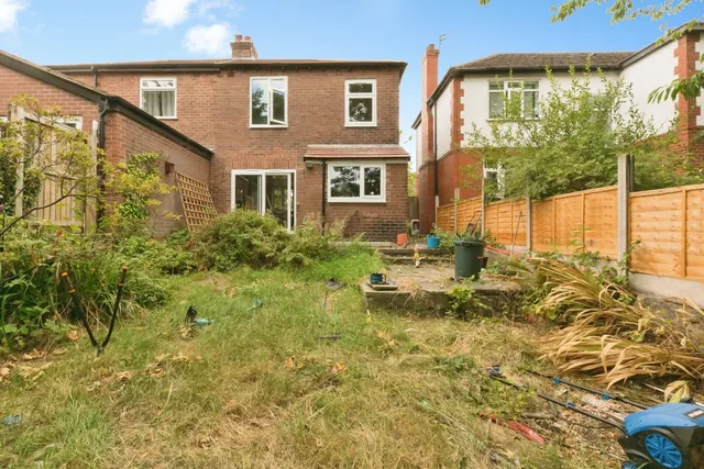 Photo 3 — Bedford Road, Macclesfield, Cheshire, SK11